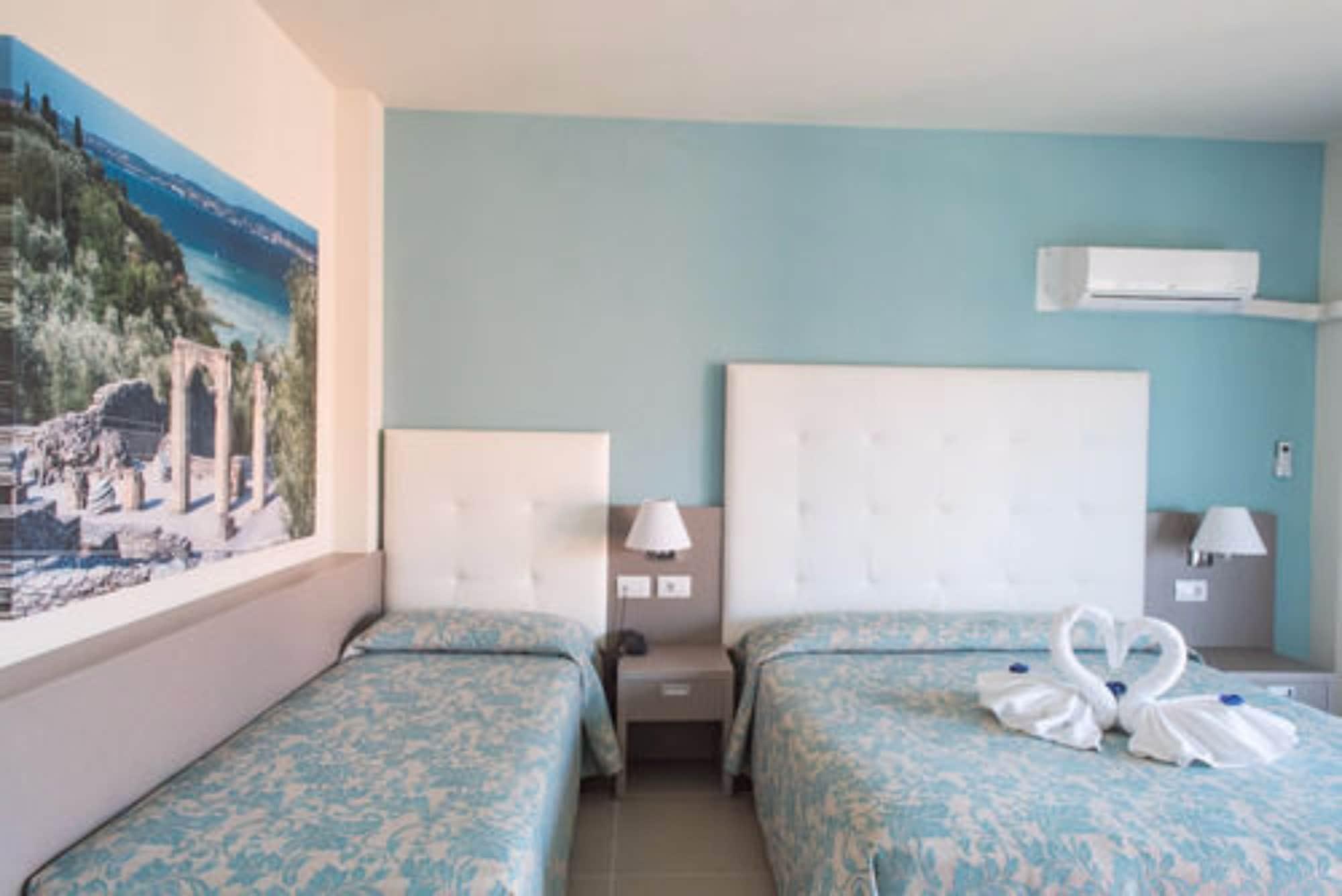 Hotel Residence Holiday Sirmione Exterior foto
