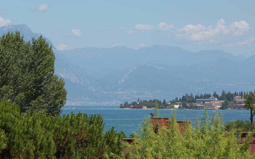 Hotel Residence Holiday Sirmione Exterior foto